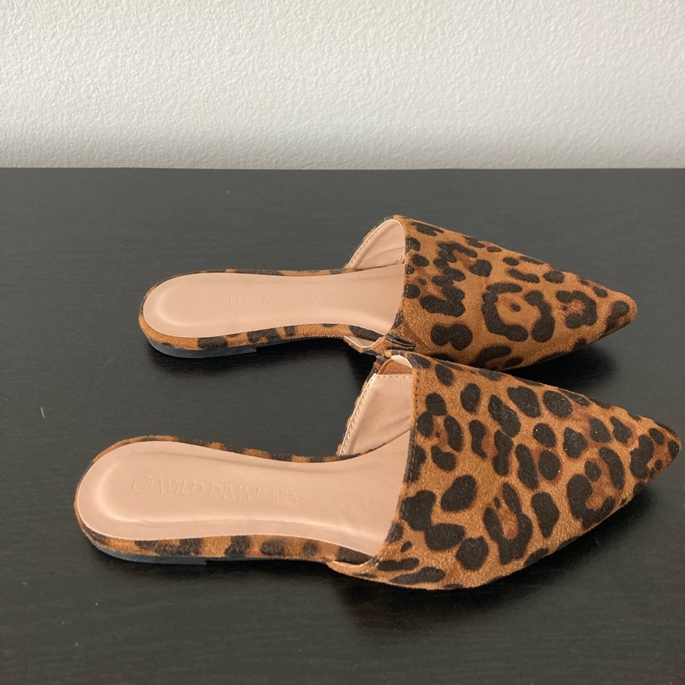 Wild Diva Lounge leopard print flats